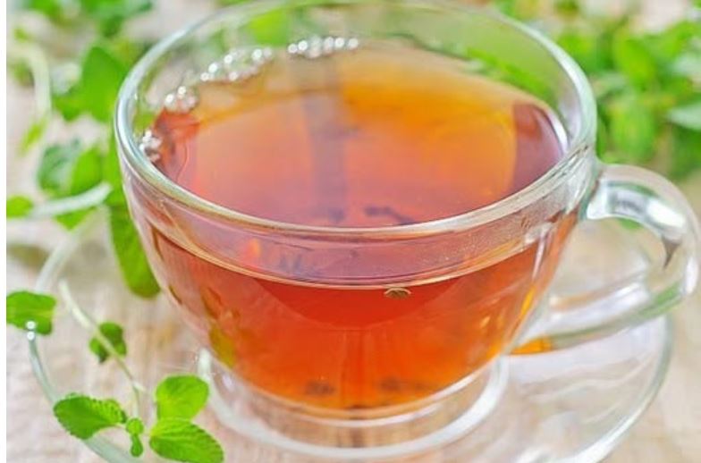 OVAJ ČAJ MOŽE DA BUDE OPASNIJI OD ALKOHOLA. Često ga konzumiramo, a može da bude POGUBAN za našu jetru - featured image OVAJ ČAJ MOŽE DA BUDE OPASNIJI OD ALKOHOLA. Često ga konzumiramo, a može da bude POGUBAN za našu jetru - featured image