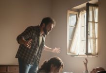 Moj muž je izbacio mog bolesnog oca, a ja sam se brinula o njemu osam mjeseci: neposredno prije smrti otkrio mi je tajnu koja je promijenila moj život. Moj muž je izbacio mog bolesnog oca, a ja sam se brinula o njemu osam mjeseci: neposredno prije smrti otkrio mi je tajnu koja je promijenila moj život. - featured image