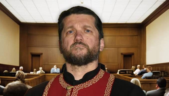 KAKO SE OSLOBODITI GREHA PREDAKA KOJI STOJI NAD GLAVOM PORODICE? Otac Gojko Perović daje precizno uputstvo