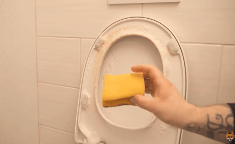 Žute mrlje sam pokušala ukl0niti po BAK1NIM SAVJETIMA i od tada nisam radila drugačije: Čisti se savršeno i potpuno lako! - featured image Žute mrlje sam pokušala ukl0niti po BAK1NIM SAVJETIMA i od tada nisam radila drugačije: Čisti se savršeno i potpuno lako! - featured image